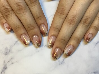 ラウト デコレーションアンドネイルサロン(Lauto Decoration&Nail Salon)/ニュアンスグラデーションネイル