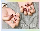 大人しいチェックネイル