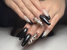 エイナネイル(einanail)/持ち込みアート6本美形フォルム