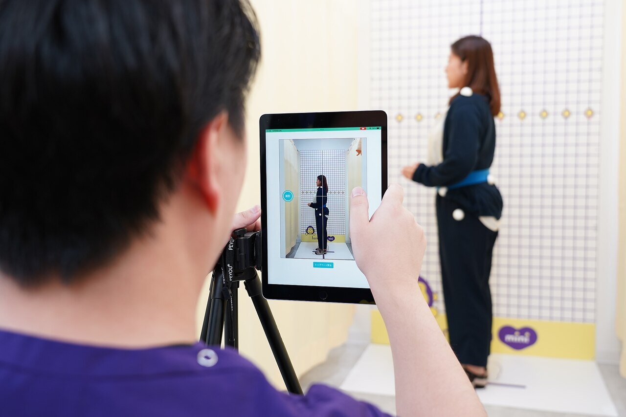 ほねごりmini整体院 福生駅前院 【4/17 NEW OPEN（予定）】 / 姿勢分析