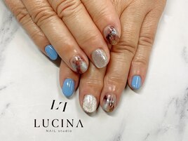 c-214 ブルー系ニュアンスネイル