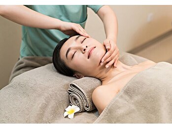 癒身家 目黒店(ユシンヤ)の写真/小顔&首肩コリ解消を同時に♪丸顔,エラ張り,左右差の悩みはコルギで改善!速攻性抜群で施術後の変化に感動☆