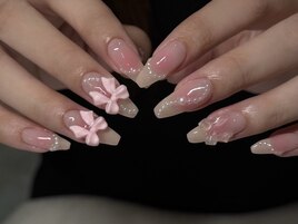 じゅわっとピンクチークネイル