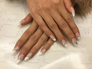 ソルノワ(sol-noir)/ブライダルレース!