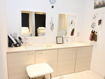 ラディアンス/メイク直しにご利用いただけます