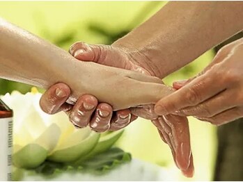 鶴亀接骨院 ボディコンディショニング研究所/アロマハンドケア