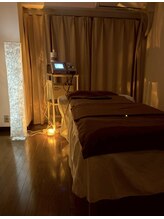 術後インディバ専門サロン 新宿/インディバ施術室