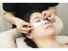 ラリュール(L'ALLURE.)/目元周りの美容にも気を配ります