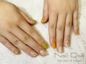 ネイルドール(Nail Doll)/アシメカラーネイル