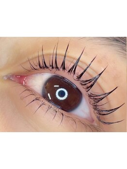 ナチュラル上品な目元にしたい