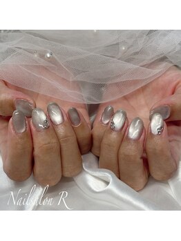 アール 喜多見 成城学園前(R)/マグネットネイル