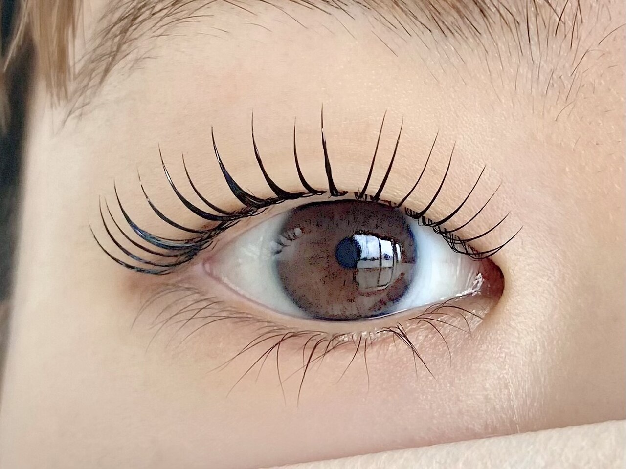 一重、奥二重に合わせてデザインする【まつげパーマ上】\6600→\5940豊川