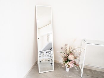 ルミラ(RUMIRA)/全身鏡で体のスッキリ具合を確認