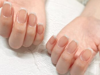 ステラ 佐賀(Stella)の写真/ワンカラーやフレンチなど大人上品な手元を演出◎日常でも映える好印象ネイルに♪自爪に優しいパラジェル◎