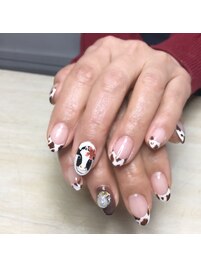 牛ネイル