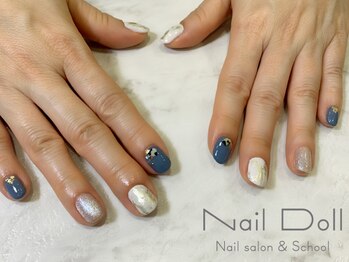 ネイルドール(Nail Doll)/くすみ×ホイルアート