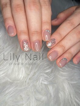 リリーネイル(Lily Nail)/ワンカラー＋ストーン