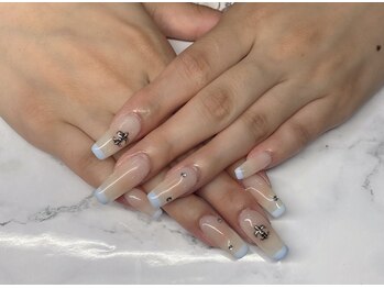 ヘブン ネイル 鶯谷(HEAVEN Nail)/ブルーフレンチネイル