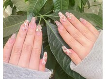 マグロ ネイルサロン/