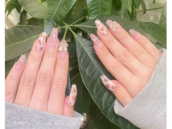 マグロ ネイルサロン/