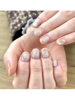 新人ネイリストマグネットネイル