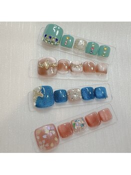 ビンネイル(Bin nail)の写真/丁寧な技術で仕上がりとモチの良さに定評あり◎幅広いシーンに大活躍のフットネイルで女性らしさをUP♪