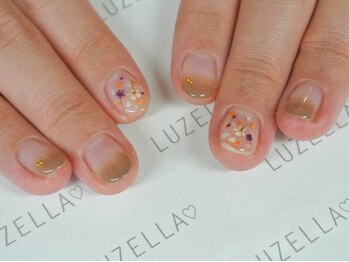 ルズ エラ プライベートネイルサロン(Luz ella private nail salon)/押し花ネイル♪