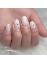 モモ(Momo)/水彩フラワー×白グラ