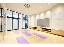 ハルメクジム(ハルメクGYM)の雰囲気(動画レッスン【ピラティス/ヨガ…】もマシンも通い放題です!)