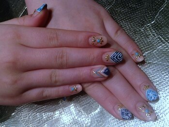 オーロラ(AurorA)/ペイズリー柄バンダナデザイン