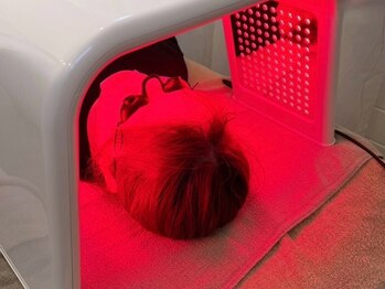 シュシュ(chou chou)の写真/《宮崎県希少!!》美容大国韓国で大人気の"韓国式LED"を導入♪お顔～Bodyまでお肌のお悩みお任せください!!