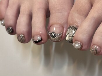 シーノネイル(sheeno nail)の写真/【夏は、フットネイルを始めよう！】デザイン豊富にご用意☆周りと差がつくOnly oneの足元へ♪