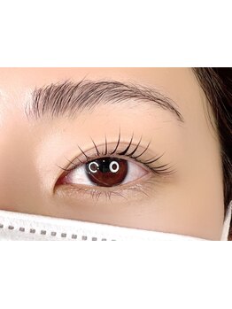 ナチュラル上品な目元にしたい