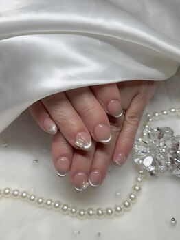 ビビ(ViVi)/グラデーションフレンチネイル