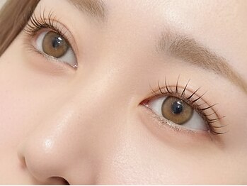 アイラッシュサロン ルミナ(LUMINA)の写真/【栄チカ・メニュー豊富】まつげパーマ¥2500~/マツエク80本¥2990クーポン配布中!アクセス良好で通い易い◎