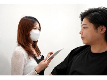 アディクト 天王寺店(ADDICT)の写真/全ての肌悩みに◎産毛も角質も除去して清潔感アップ+憧れのモテ肌に！[天王寺/阿倍野/眉毛サロン/メンズ]