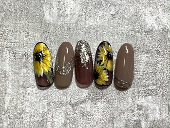 リエンダ ネイル(Leende nail)/ひまわりネイル