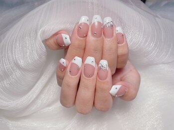 ミキネイルサロン(MiKi Nail Salon)/フレンチネイル＋ストーン