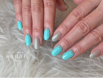 アンガット(angot.)/ターコイズブルーネイル
