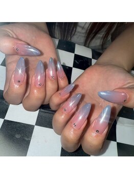 モレリア 心斎橋店(morelia)の写真/【パラジェル変更OK♪】思わず目を引く指先を演出☆丁寧施術でモチ抜群◎唯一無二の個性を！