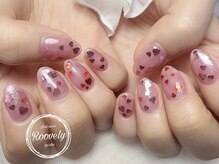 ルブリー(roovely)/ハートホロネイル