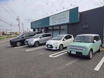 トレッドキュー 一宮店(Tread Cue)/店舗の両脇にも駐車場可能です。