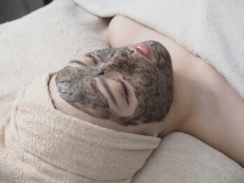 サロン ド ルパーク(salon de lepark)の写真/【シミケア・毛穴エクストラクション・ハーブピーリング】すべてのお肌の悩みに寄り添うプライベートサロン