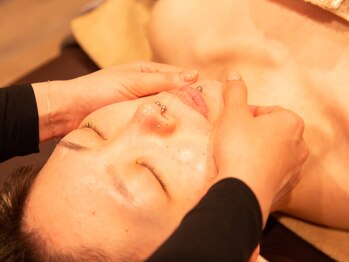 骨気(コルギ)専門店 YONG miu【ヨング ミュー】/韓国式小顔コルギ【フェイス】