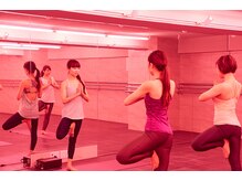 バリマグマストーンヨガ キューピーネイルアンドアイラッシュ Earth店/コラーゲンレッスン♪