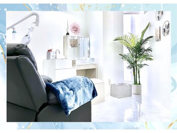 ホワイトニングショップ 千葉店/広々とした個室♪