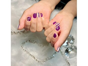 Lien Nail/