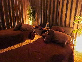 ロイヤルスマイル(ROYAL SMILE)/店内内装