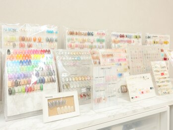 キャンアイドレッシー 国分寺店(Can I Dressy)の写真/ワンカラー300色から選択可能◎理想の色がきっと見つかります☆パーツやアートを加えてオリジナルな指先へ!