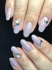 グレージュ×ビジュー